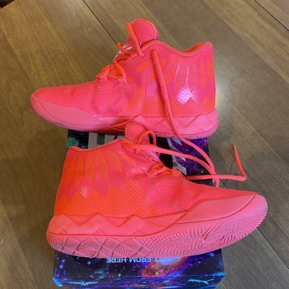 Pink Alert M.E.L.O. Size 2.5C. - Picture 7 of 10